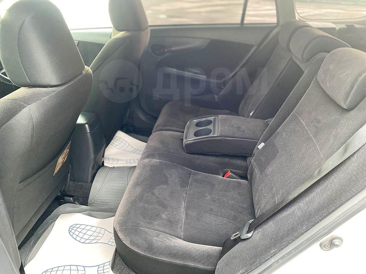 Toyota Corolla Fielder 2011