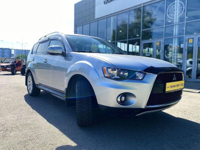 Mitsubishi Outlander 2010