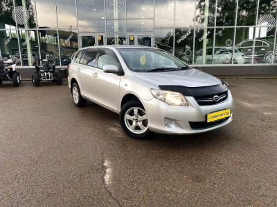 Toyota Corolla Fielder 2011