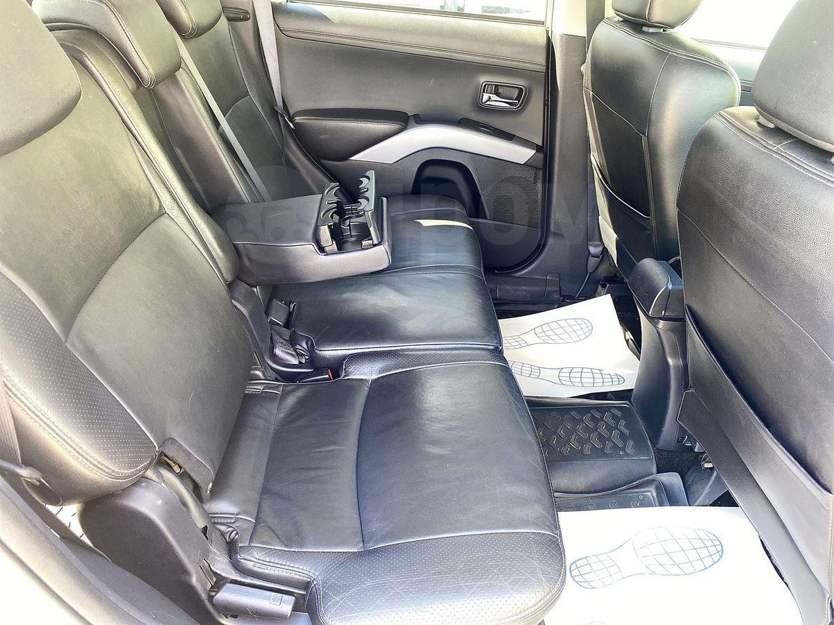Mitsubishi Outlander 2010